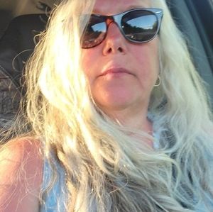 Meet your Posher, Lynn